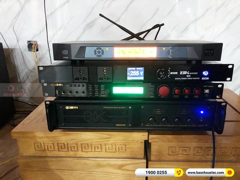 Dàn karaoke gia đình anh Bảo