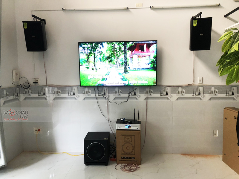 Dàn karaoke gia đình anh Bình h5