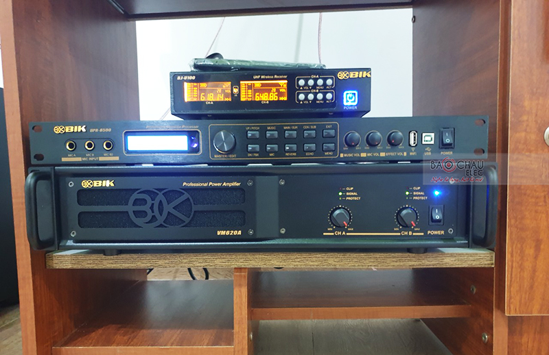 Dàn karaoke gia đình anh Hưng h3