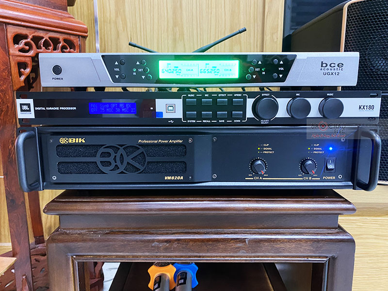 Dàn karaoke gia đình anh Nam h3