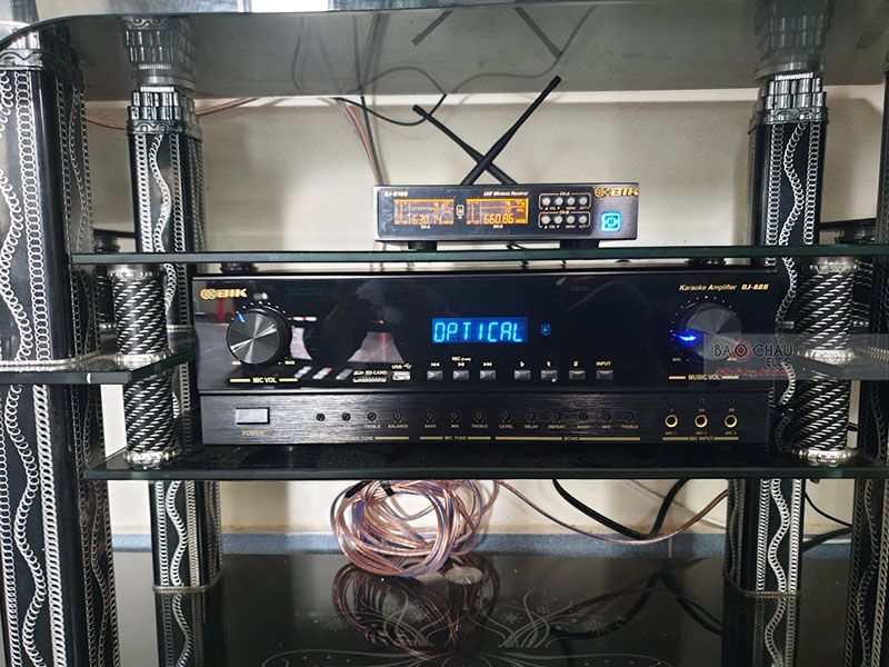 Dàn karaoke gia đình anh Quốc h3
