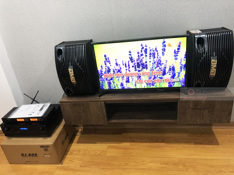 D&agrave;n karaoke gia đ&igrave;nh anh Tiến h4