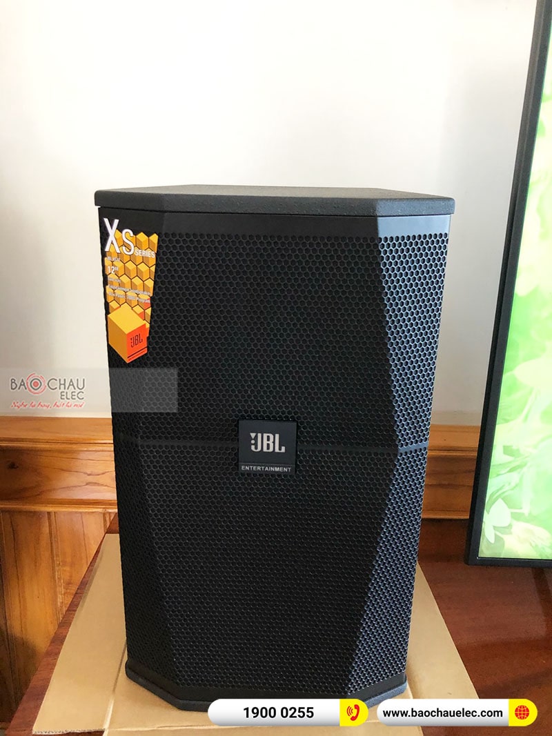 Dàn karaoke gia đình anh Vũ