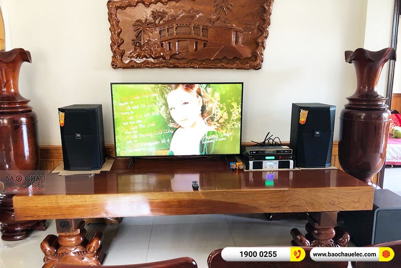 Dàn karaoke gia đình anh Vũ