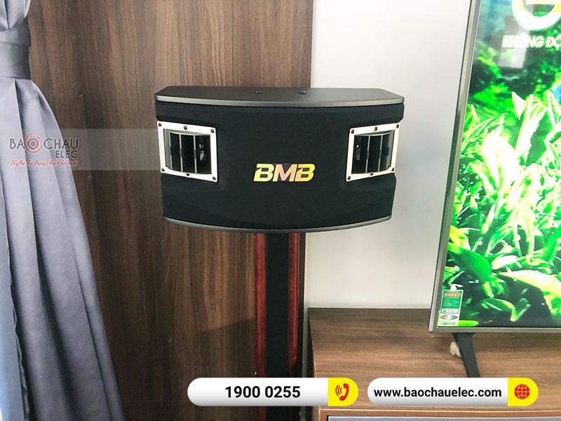 Dàn karaoke gia đình chị Giang