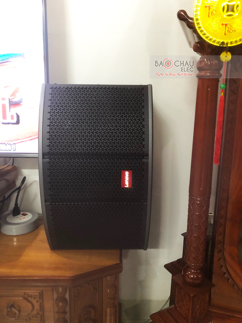 Dàn karaoke gia đình chị Nga