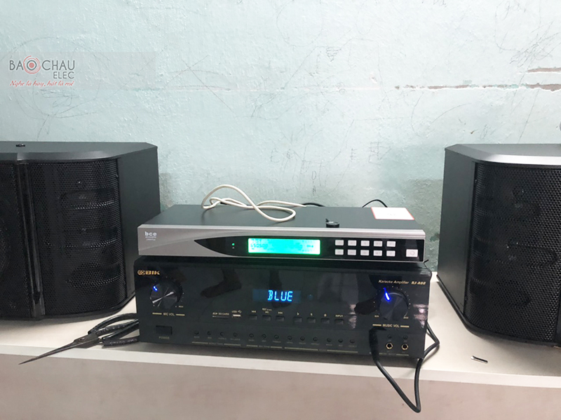 Dàn karaoke gia đình chị Thủy h4