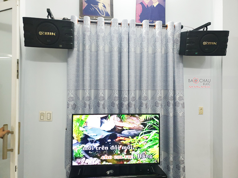Dàn karaoke gia đình cô Vân h1
