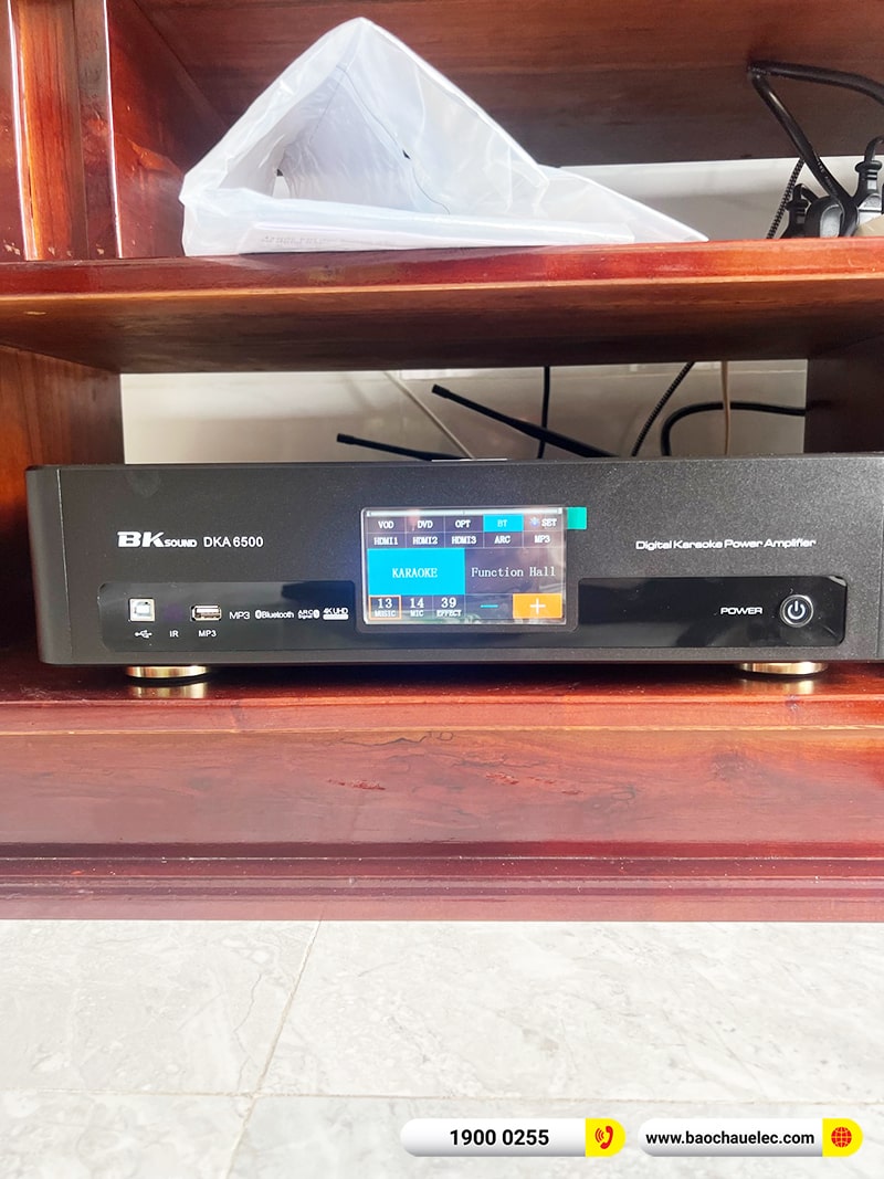 Lắp đặt dàn karaoke trị giá khoảng 40 triệu cho chị Trang tại TPHCM (BMB CSS 1210Se, BKSound DKA 6500, BJ-W25AV)