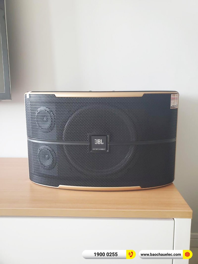 Lắp đặt dàn karaoke trị giá hơn 30 triệu cho cô Vân tại TPHCM (JBL Pasion 12, VM620A, X5 Plus, BCE UGX12) 