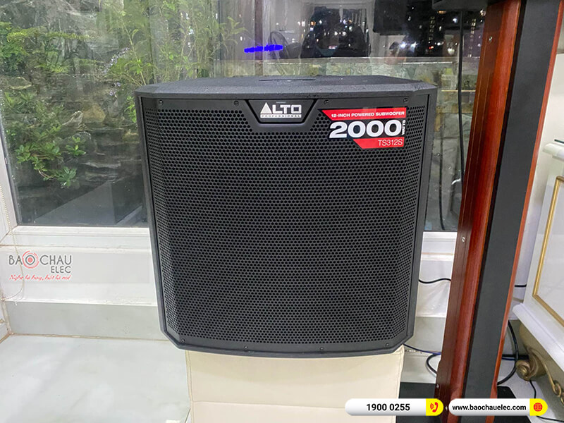 Lắp đặt d&agrave;n karaoke c&ocirc; Thủy tại TPHCM