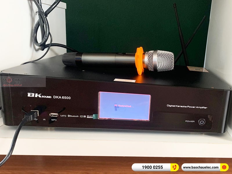 dàn karaoke gia đình anh Tiến
