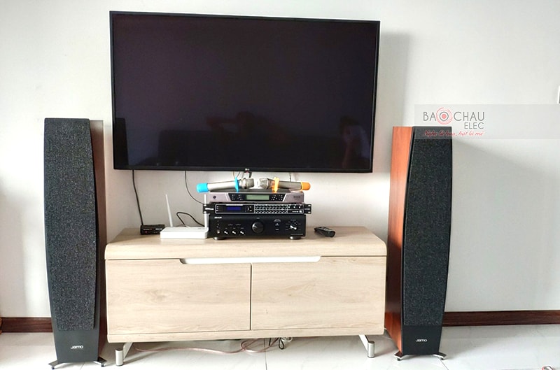 D&agrave;n nghe nhạc gia đ&igrave;nh anh Huy ở Quận 11, HCM