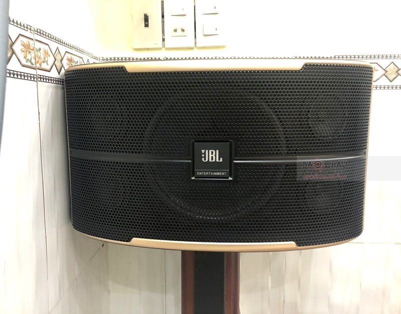 D&agrave;n karaoke gia đ&igrave;nh chị Quỳnh ở Quận 12 h1