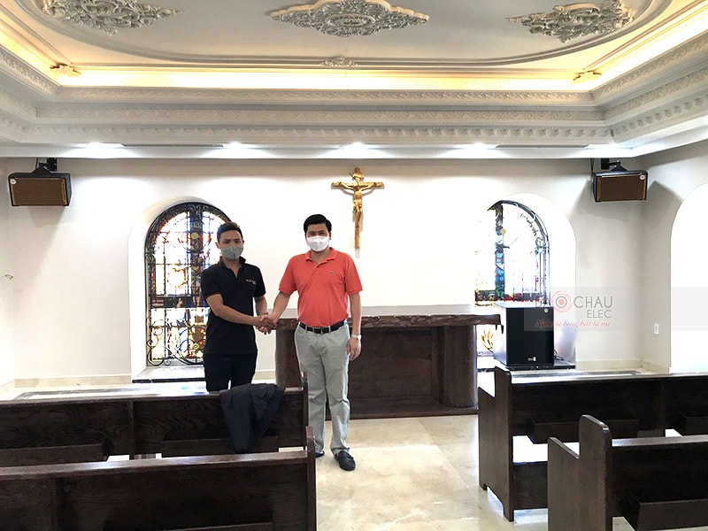 D&agrave;n &acirc;m thanh hội trường cho c&ocirc;ng ty CP đầu tư LBM