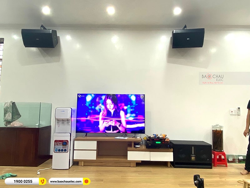 Dàn karaoke gia đình anh Mạnh