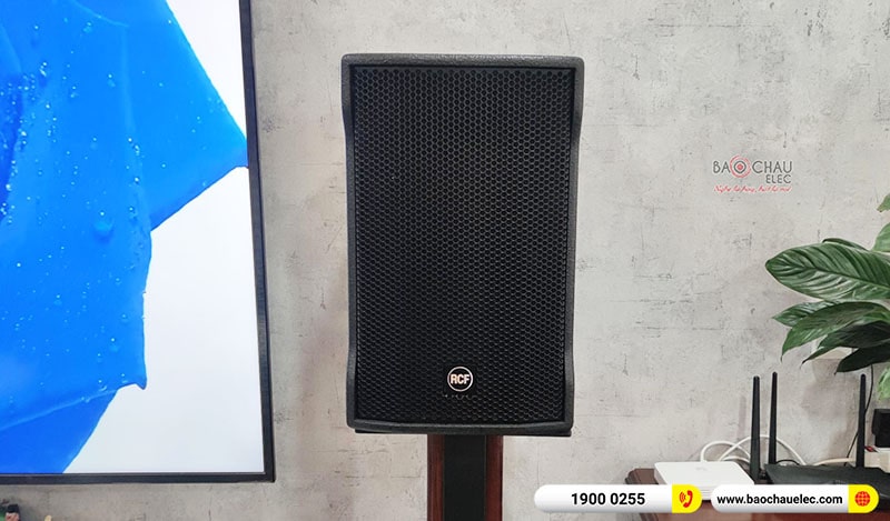 Dàn karaoke gia đình chị Hằng