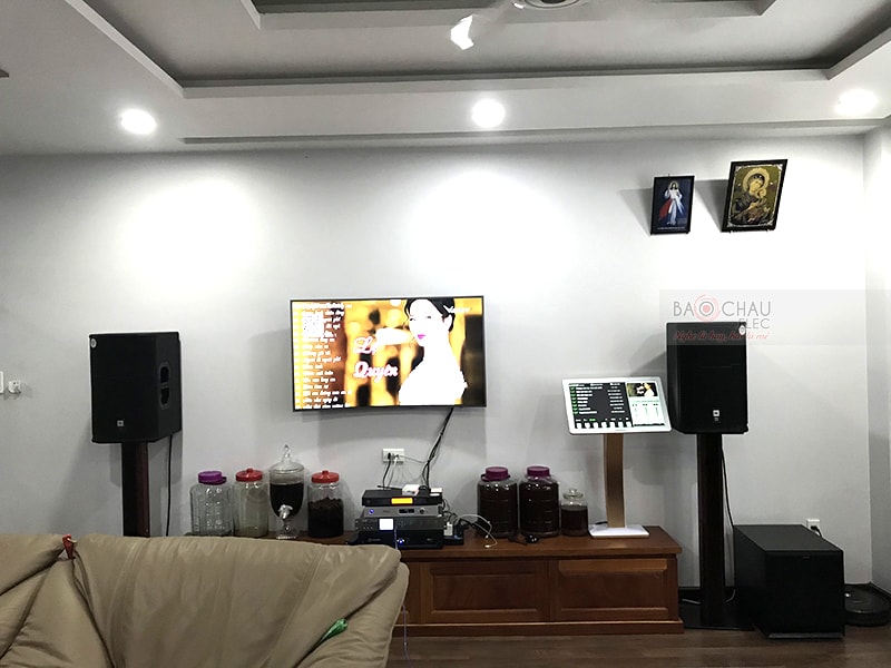 D&agrave;n karaoke gia đ&igrave;nh vip của gia đ&igrave;nh c&ocirc; Xu&acirc;n h5