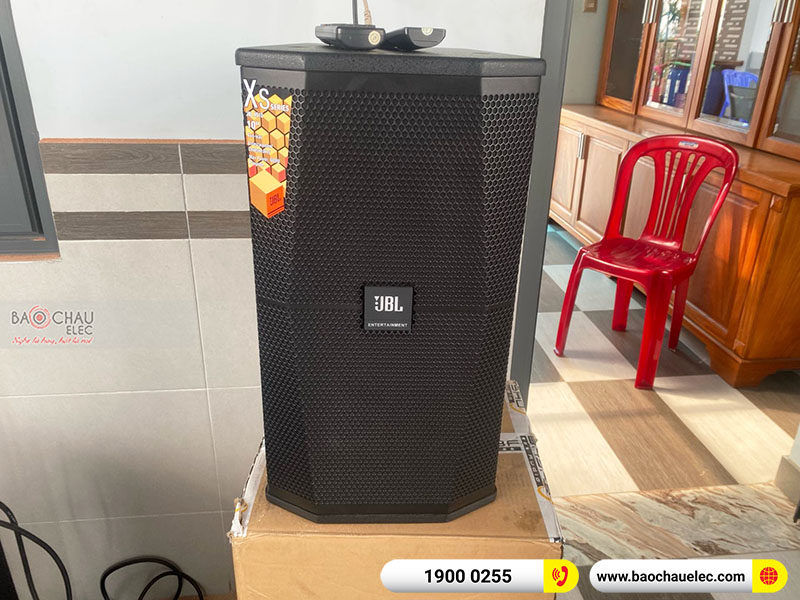 Dàn karaoke gia đình chú Minh