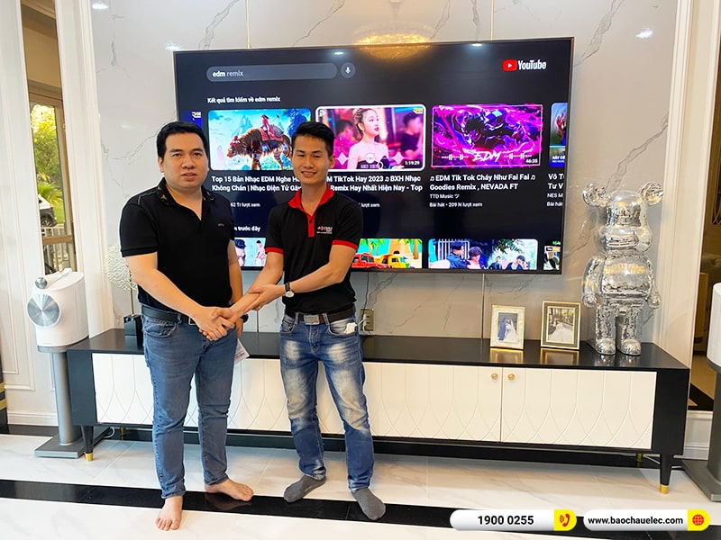 Lắp đặt cặp loa nghe nhạc B&W Formation Duo trị giá hơn 110 triệu cho anh Nhi tại TPHCM 