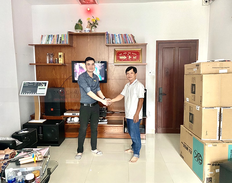 D&agrave;n karaoke gia đ&igrave;nh anh Khoa ở T&acirc;n Ph&uacute; h6