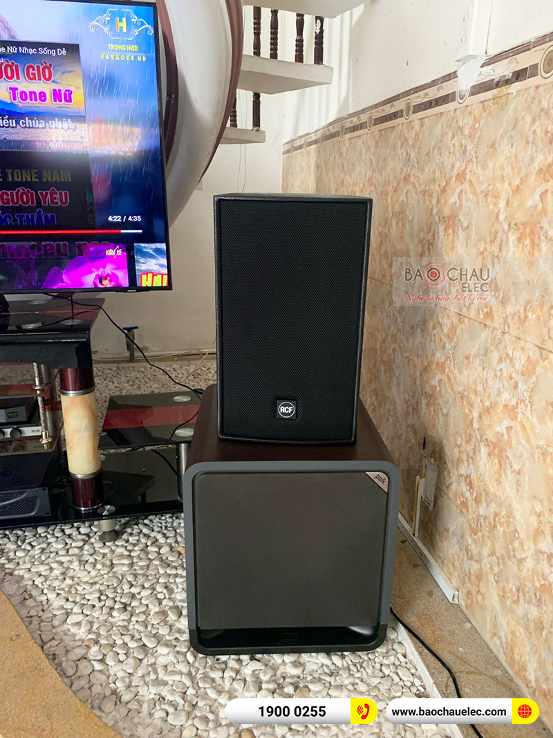 Dàn karaoke gia đình anh Nam