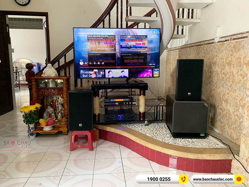 Dàn karaoke gia đình anh Nam