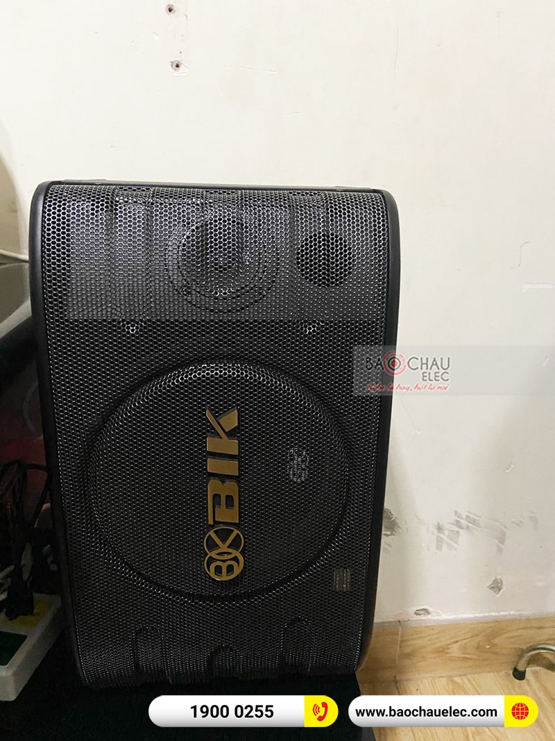 Dàn karaoke gia đình anh Bảo