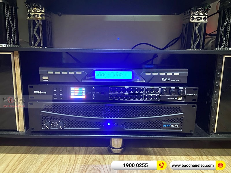 Dàn karaoke gia đình anh Bảo
