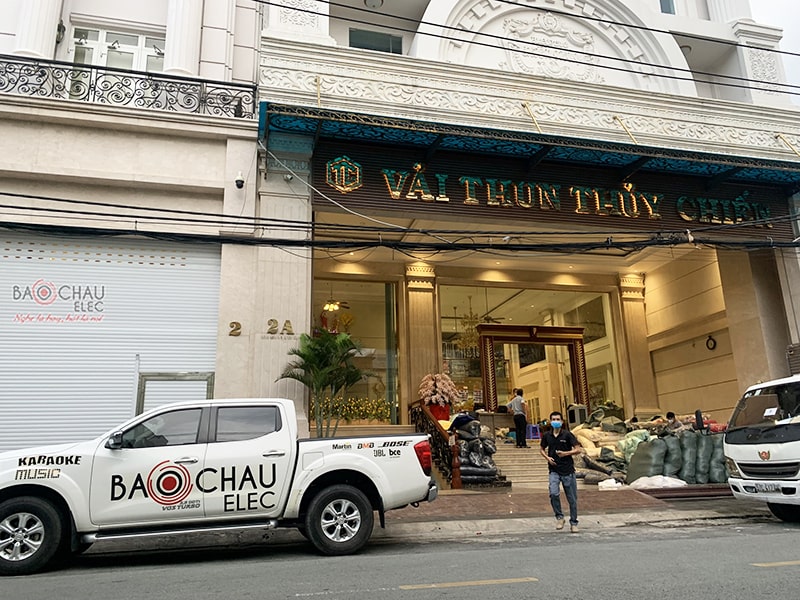 Dàn karaoke, loa di động anh Chiến