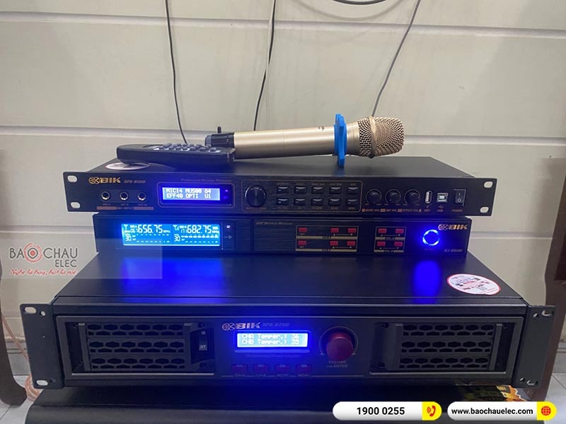 Dàn karaoke gia đình anh Hải