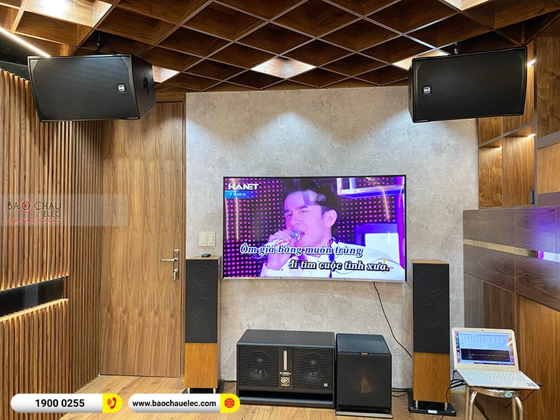 Dàn karaoke gia đình anh Huy