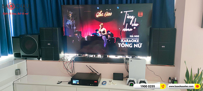 Dàn karaoke gia đình anh Oanh