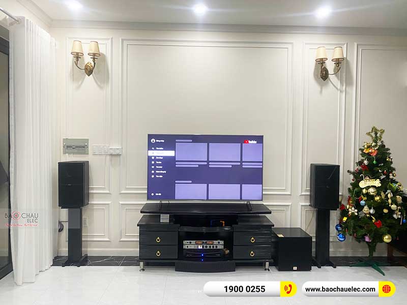 Dàn karaoke gia đình anh Phú