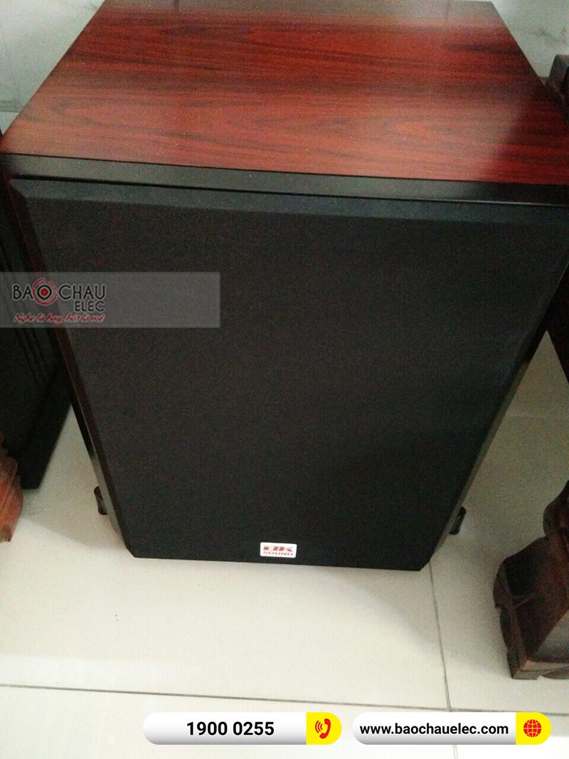 Dàn karaoke gia đình anh Phúc
