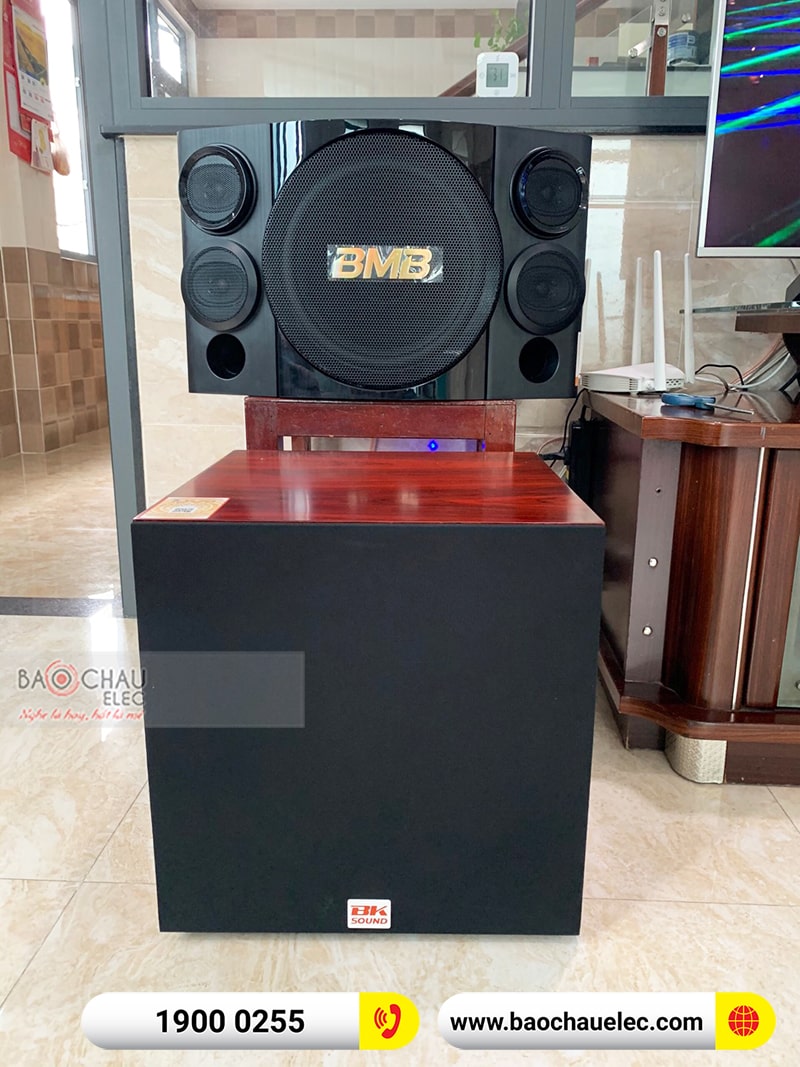 Dàn karaoke gia đình anh Sáng