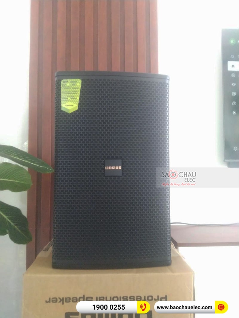 Dàn karaoke gia đình anh Tài