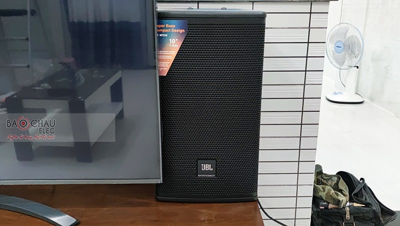 Dàn karaoke gia đình chị Ngân