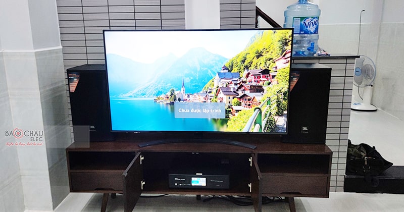 Dàn karaoke gia đình chị Ngân