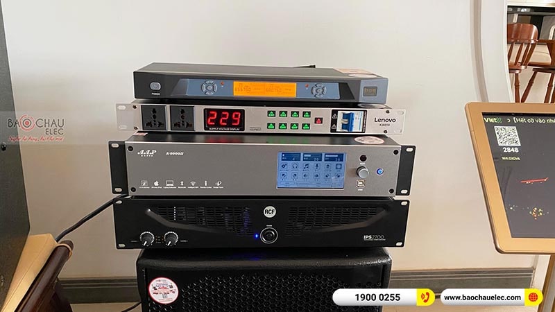 D&agrave;n karaoke gia đ&igrave;nh chị Ninh