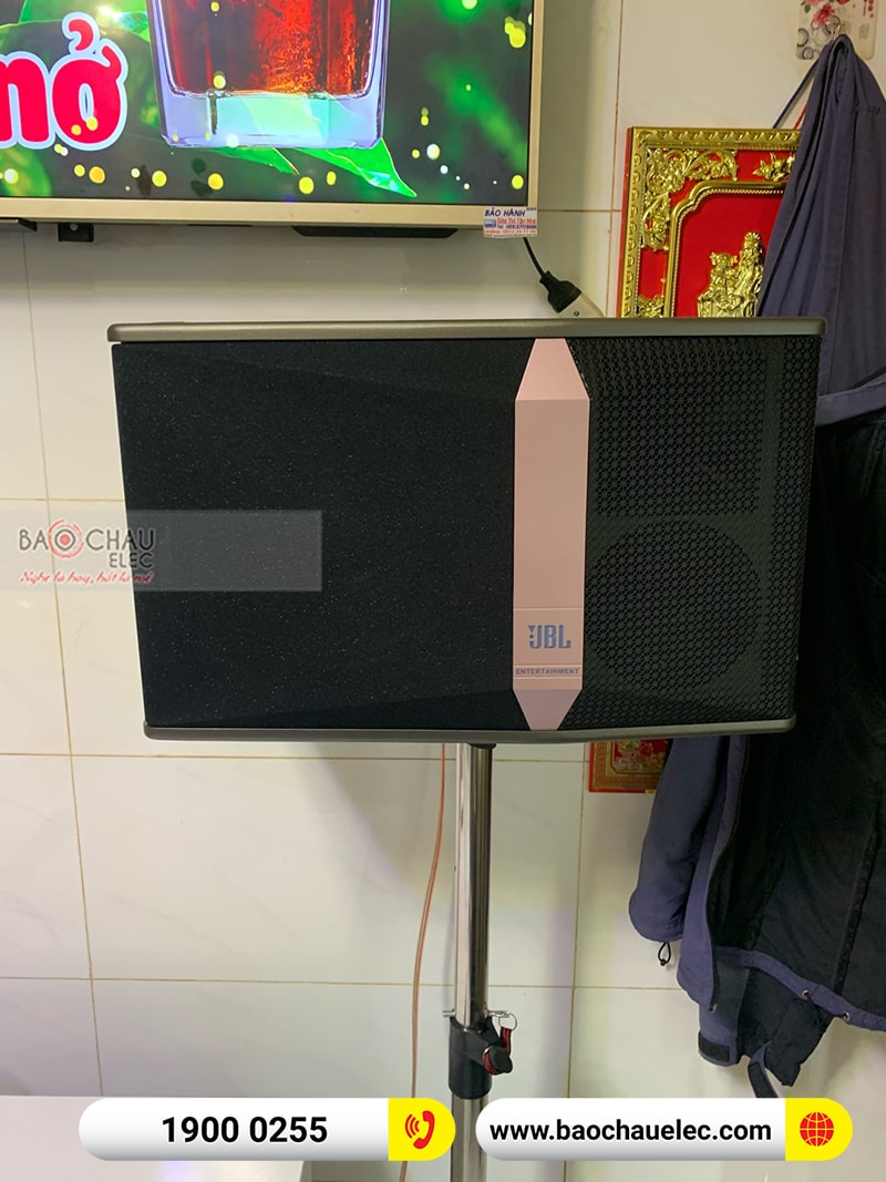 Dàn karaoke gia đình cô Huyền