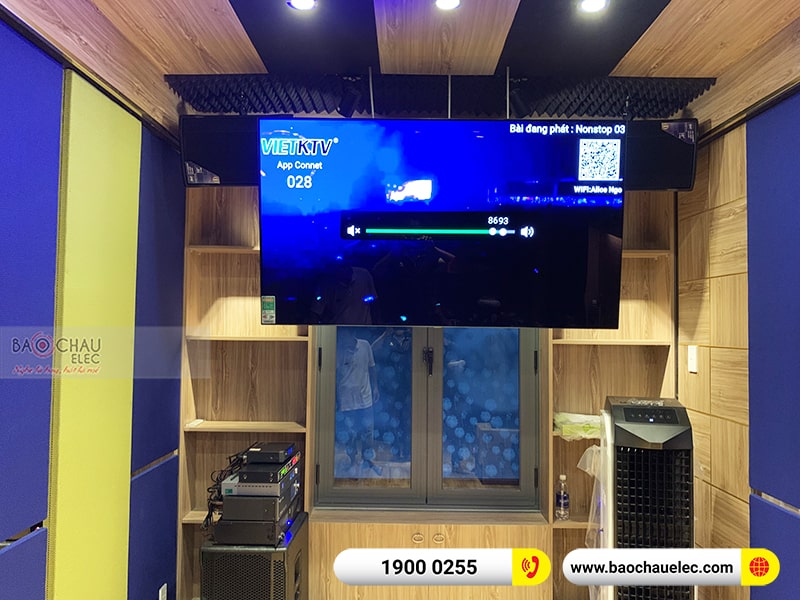 Dàn karaoke gia đình cô Linh