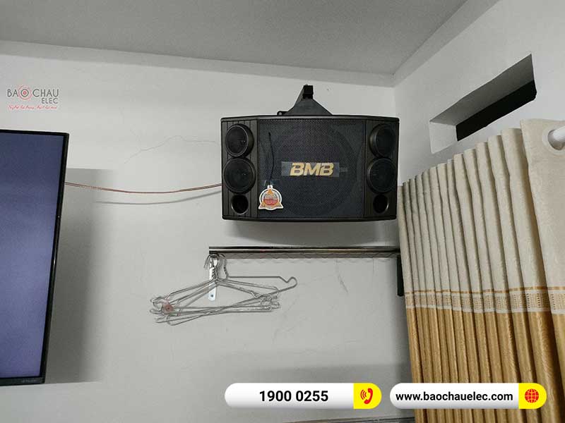 Dàn karaoke gia đình cô Thảo