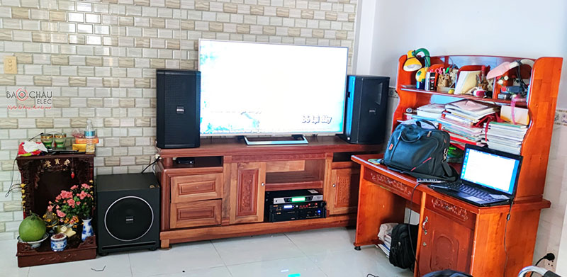 Dàn karaoke gia đình anh Cùng h5
