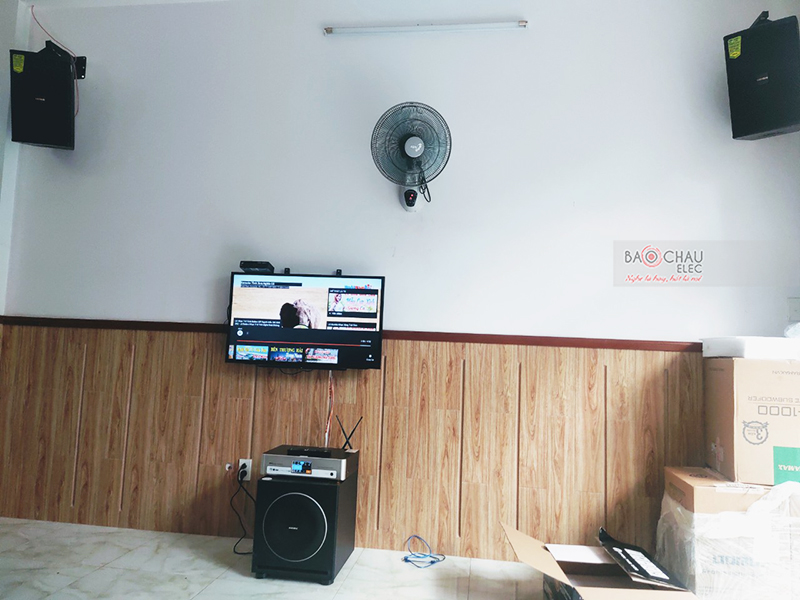Dàn karaoke gia đình anh Hùng h5