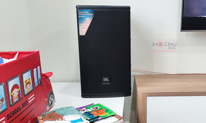 Dàn karaoke gia đình anh Nghị 