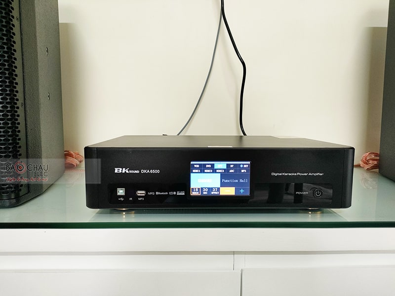Digital Karaoke Power Amplifier BKSound DKA 6500 (K&egrave;m micro kh&ocirc;ng d&acirc;y)
