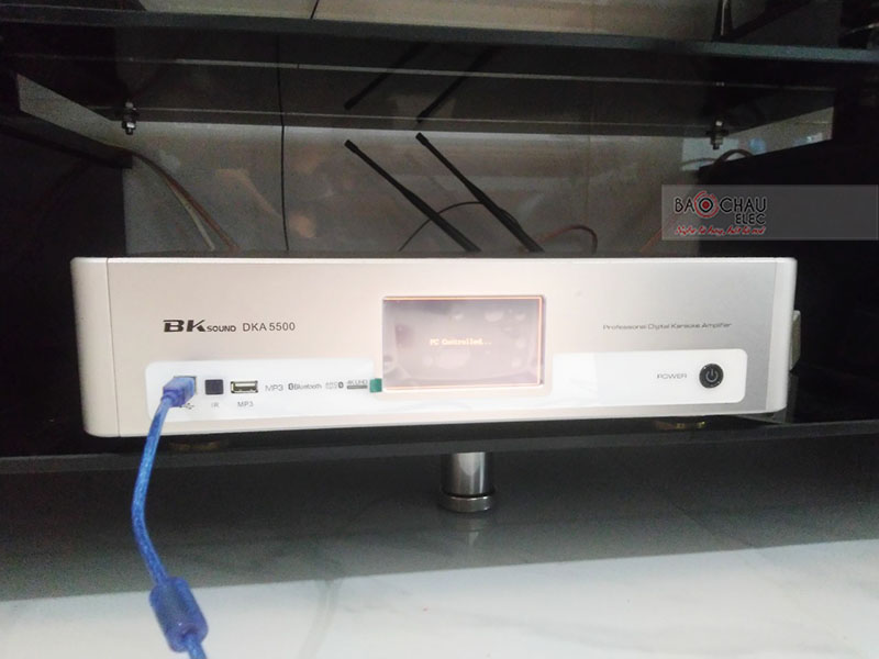 Dàn karaoke gia đình anh Phú h3