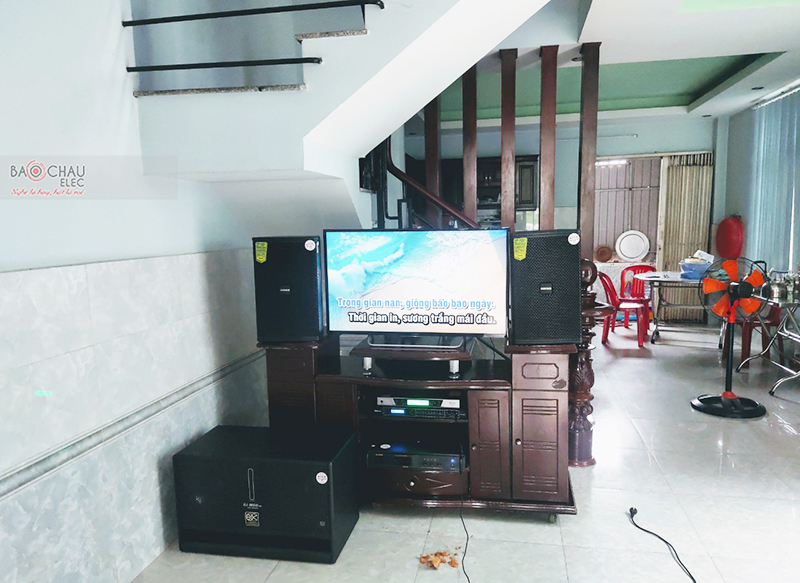 D&agrave;n karaoke gia đ&igrave;nh anh Quang h4