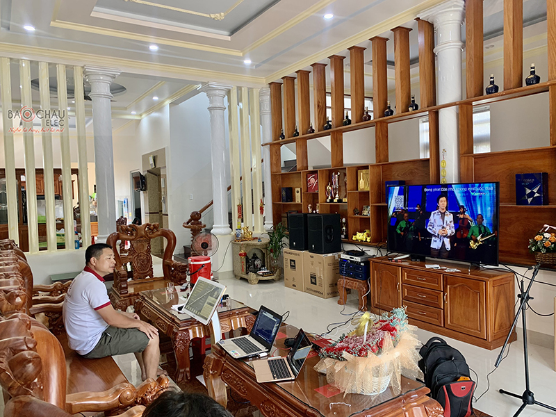 Dàn karaoke gia đình anh Sơn h5